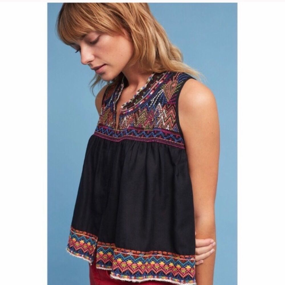 Velvet by Graham & Spencer Embroidered Vest Top M